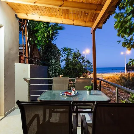 Ino Cozy Flat, Next To The Beach Hébergement de vacances *