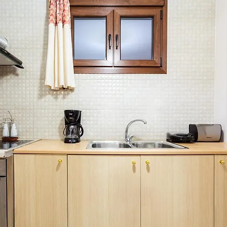 Semesterbostad Ino Cozy Flat, Next To The Beach
